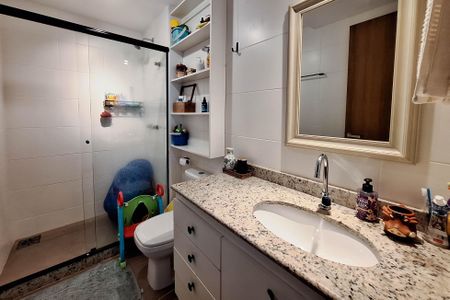 Apartamento à venda com 82m², 2 quartos e 1 vagaBanheiro Social