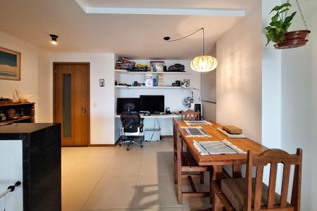 Apartamento à venda com 82m², 2 quartos e 1 vagaSala