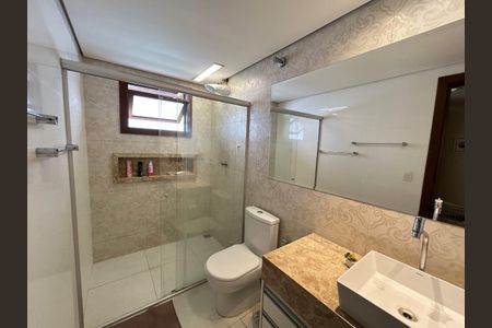 Casa de condomínio à venda com 224m², 4 quartos e 2 vagas