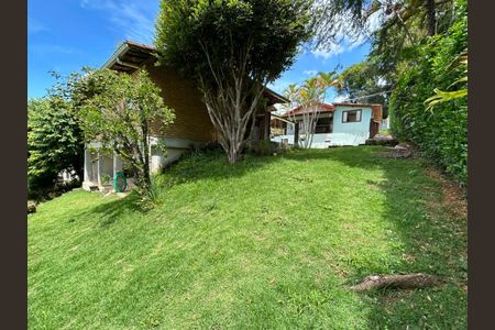 Casa de condomínio à venda com 224m², 4 quartos e 2 vagas