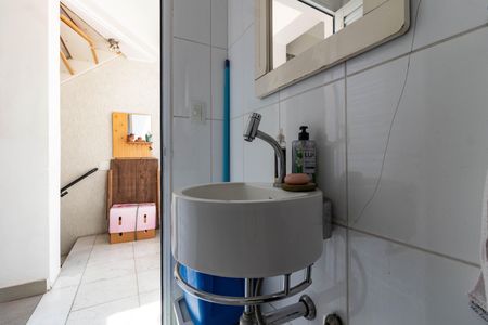 Casa à venda com 410m², 4 quartos e 3 vagas Casa à venda com 410m², 4 quartos e 3 vagasBanheiro de serviço