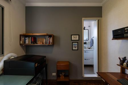 Casa à venda com 410m², 4 quartos e 3 vagas Casa à venda com 410m², 4 quartos e 3 vagasVaranda