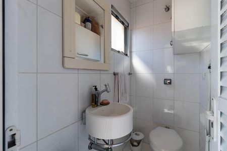 Casa à venda com 410m², 4 quartos e 3 vagas Casa à venda com 410m², 4 quartos e 3 vagasBanheiro de serviço