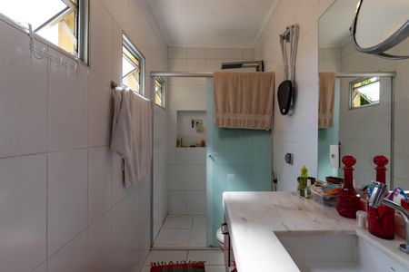 Casa à venda com 410m², 4 quartos e 3 vagas Casa à venda com 410m², 4 quartos e 3 vagasBanheiro da Suíte 3