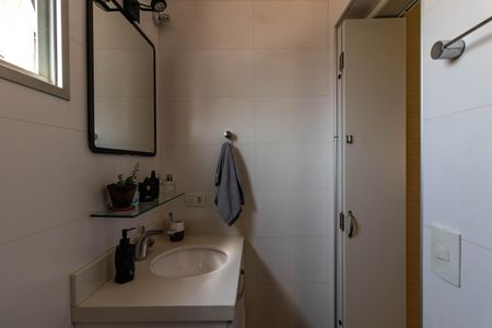 Casa à venda com 410m², 4 quartos e 3 vagas Casa à venda com 410m², 4 quartos e 3 vagasBanheiro