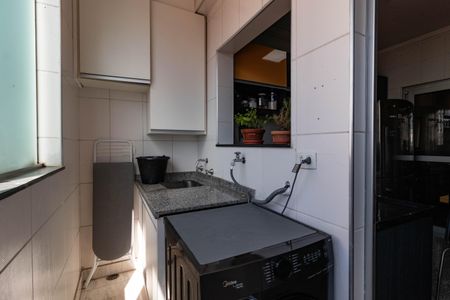 Casa à venda com 410m², 4 quartos e 3 vagas Casa à venda com 410m², 4 quartos e 3 vagasÁrea de Serviço