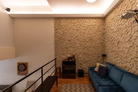 Casa à venda com 410m², 4 quartos e 3 vagas Casa à venda com 410m², 4 quartos e 3 vagasCinemaCinema