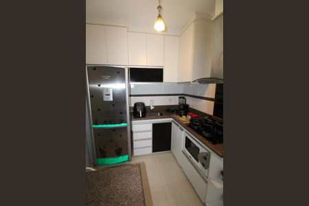 Casa para alugar com 90m², 2 quartos e 2 vagasCozinha