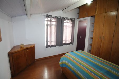 Casa para alugar com 90m², 2 quartos e 2 vagasQuarto 