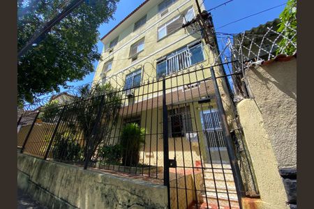 Apartamento para alugar com 100m², 3 quartos e sem vaga