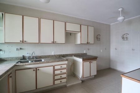 Apartamento para alugar com 188m², 4 quartos e 2 vagasCozinha