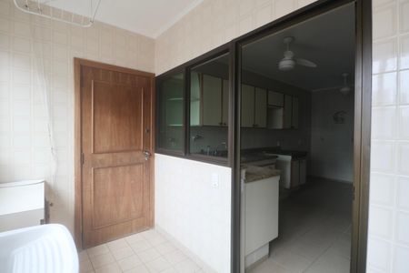 Apartamento para alugar com 188m², 4 quartos e 2 vagasÁrea de Serviço