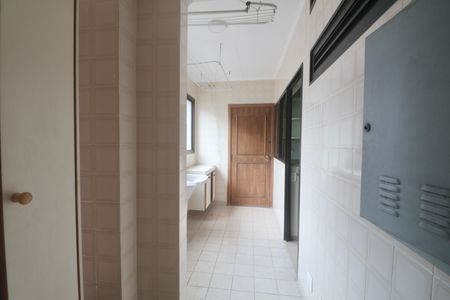 Apartamento para alugar com 188m², 4 quartos e 2 vagasÁrea de Serviço
