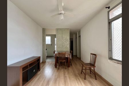 Apartamento à venda com 55m², 2 quartos e 1 vagaSala