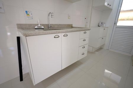 Apartamento à venda com 84m², 2 quartos e 2 vagasCozinha
