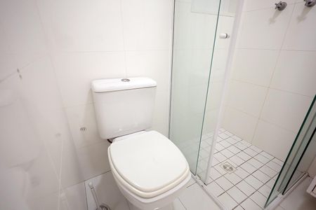 Apartamento à venda com 84m², 2 quartos e 2 vagasBanheiro Quarto Suíte