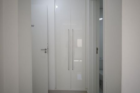 Apartamento à venda com 84m², 2 quartos e 2 vagasArmário