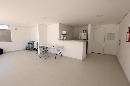 Apartamento à venda com 84m², 2 quartos e 2 vagasÁrea comum - Salão de festas