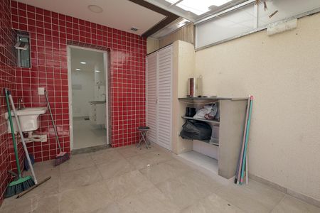 Apartamento à venda com 84m², 2 quartos e 2 vagasÁrea de serviço e Quintal