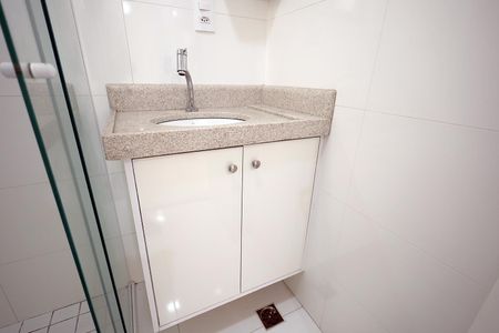 Apartamento à venda com 84m², 2 quartos e 2 vagasBanheiro Quarto Suíte