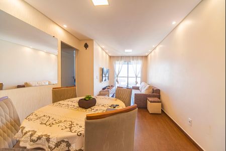 Apartamento à venda com 60m², 3 quartos e 1 vaga Apartamento à venda com 60m², 3 quartos e 1 vagaSala