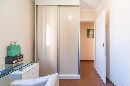 Apartamento à venda com 60m², 3 quartos e 1 vaga Apartamento à venda com 60m², 3 quartos e 1 vagaQuarto 2