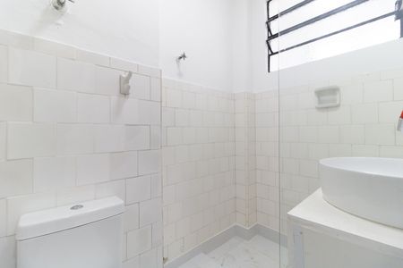 Apartamento para alugar com 43m², 2 quartos e sem vaga Apartamento para alugar com 43m², 2 quartos e sem vagaBanheiro