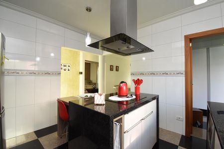 Casa para alugar com 311m², 3 quartos e 5 vagasCozinha