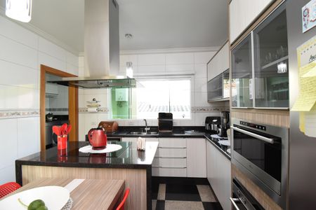 Casa para alugar com 311m², 3 quartos e 5 vagasCozinha