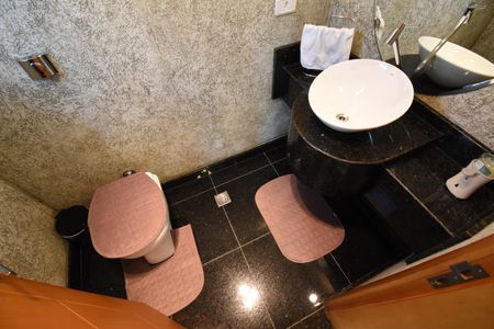 Casa para alugar com 311m², 3 quartos e 5 vagasLavabo