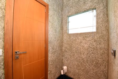 Casa para alugar com 311m², 3 quartos e 5 vagasLavabo