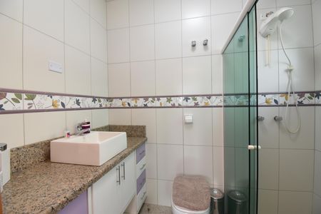 Casa para alugar com 311m², 3 quartos e 5 vagasBanheiro da Suíte 1