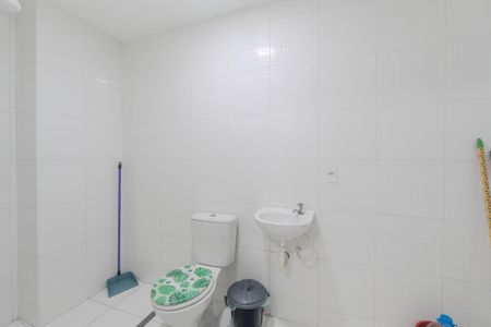 Banheiro de kitnet/studio para alugar com 1 quarto, 44m² em Centro Histórico de São Paulo, São Paulo