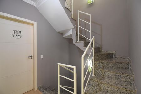 Casa para alugar com 190m², 3 quartos e 2 vagasCorredor/Escada