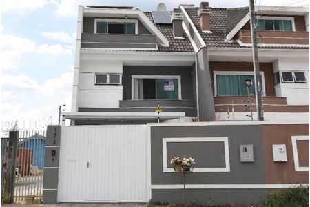 Casa para alugar com 190m², 3 quartos e 2 vagas Casa para alugar com 190m², 3 quartos e 2 vagasFachada