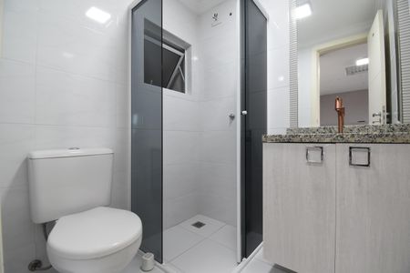 Casa para alugar com 190m², 3 quartos e 2 vagasBanheiro Ático