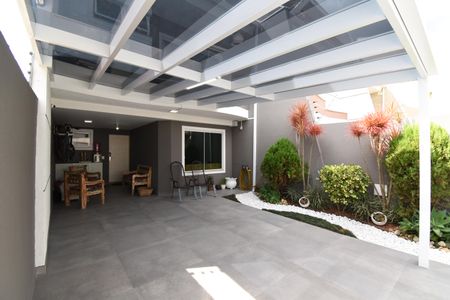 Casa para alugar com 190m², 3 quartos e 2 vagasVaranda/Garagem