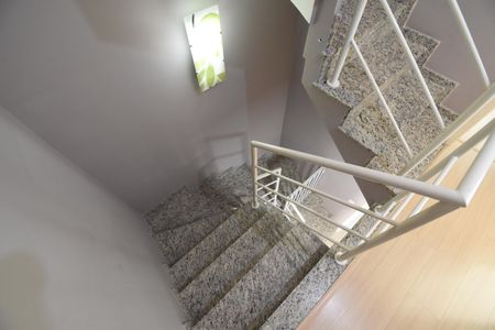 Casa para alugar com 190m², 3 quartos e 2 vagasCorredor/Escada