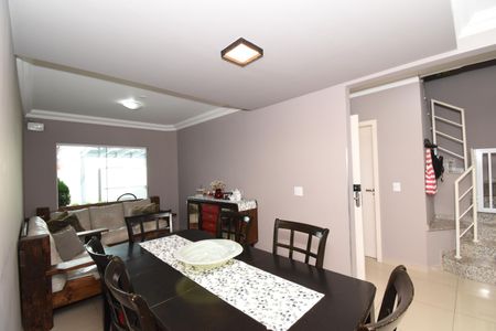 Sala de casa para alugar com 3 quartos, 190m² em Santa Felicidade, Curitiba