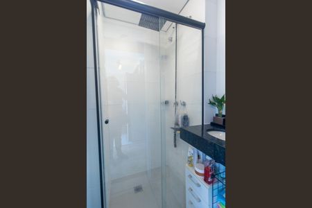 Banheiro de Serviço de apartamento à venda com 1 quarto, 28m² em Santa Quiteria, Curitiba