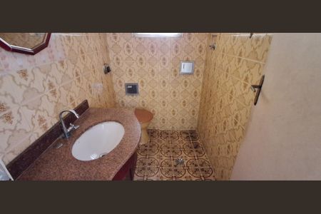 Casa para alugar com 127m², 2 quartos e 3 vagas Casa para alugar com 127m², 2 quartos e 3 vagasBanheiro Social