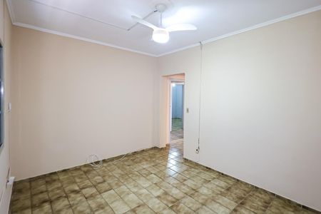 Casa para alugar com 235m², 3 quartos e 3 vagas