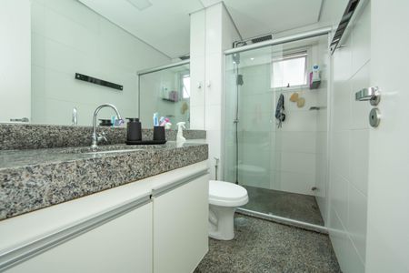 Apartamento à venda com 85m², 3 quartos e 4 vagasBANHEIRO