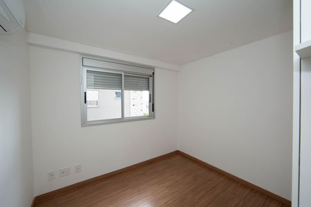 Apartamento à venda com 85m², 3 quartos e 4 vagasQuarto 3