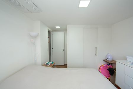 Apartamento à venda com 85m², 3 quartos e 4 vagasQUARTO1