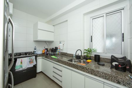 Apartamento à venda com 85m², 3 quartos e 4 vagasCOZINHA