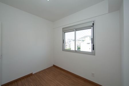 Apartamento à venda com 85m², 3 quartos e 4 vagasQuarto 2