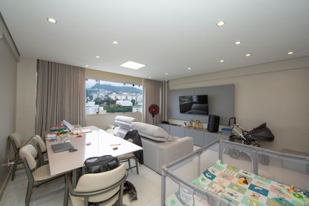 Apartamento à venda com 85m², 3 quartos e 4 vagasSALA