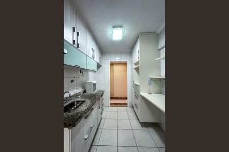 Apartamento à venda com 67m², 2 quartos e 2 vagasCozinha