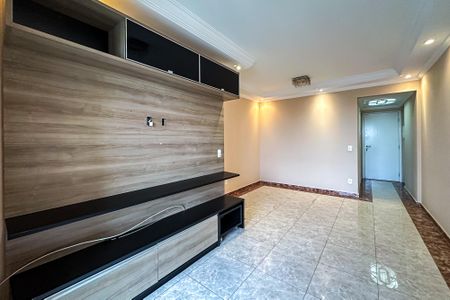 Apartamento à venda com 67m², 2 quartos e 2 vagasSala